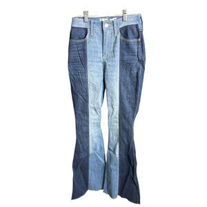Hollister Curvy High-Rise Two-Tone Flare Jeans Size 3S NWT